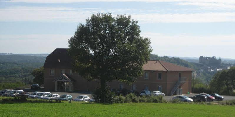 Отель Au Perigord Noir Hautefort Экстерьер фото